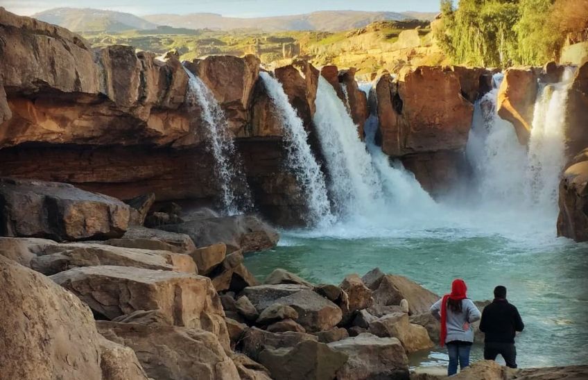 آبشار افرینه شهرستان پلدختر لرستان از پرآب ترین آبشارهای ایران