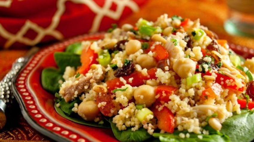 نحوه تهیه سالاد کوسکوس و گوجه گیلاسی