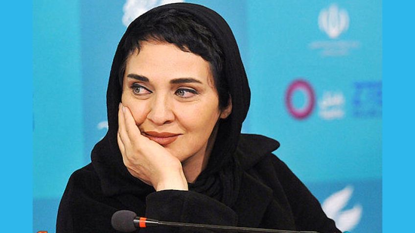 رویا نونهالی داور برنامه عصر جدید در کنار همسر و دخترش