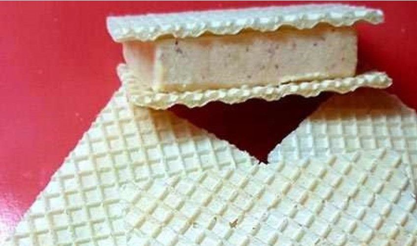 دستور تهیه بستنی هلو خانگی دسری خوش عطر و تابستانی
