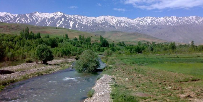سراب گاماسیاب نهاوند از بهترین تفرجگاه های همدان