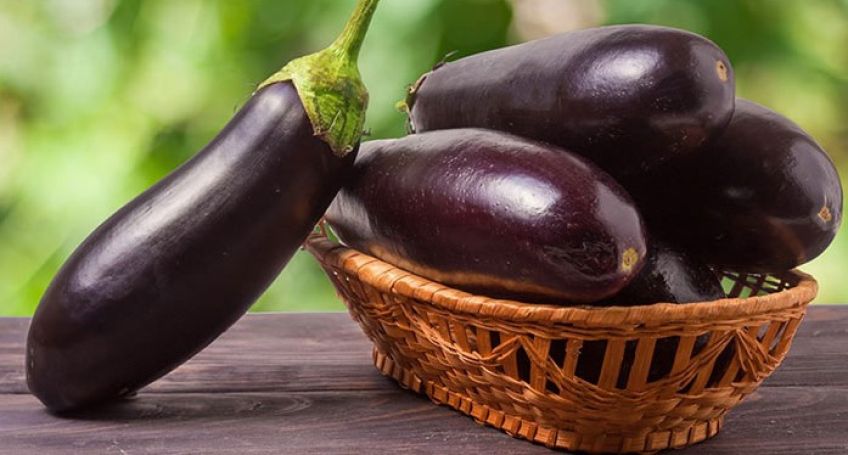 چگونه بادمجان رسیده و شیرین انتخاب کنیم