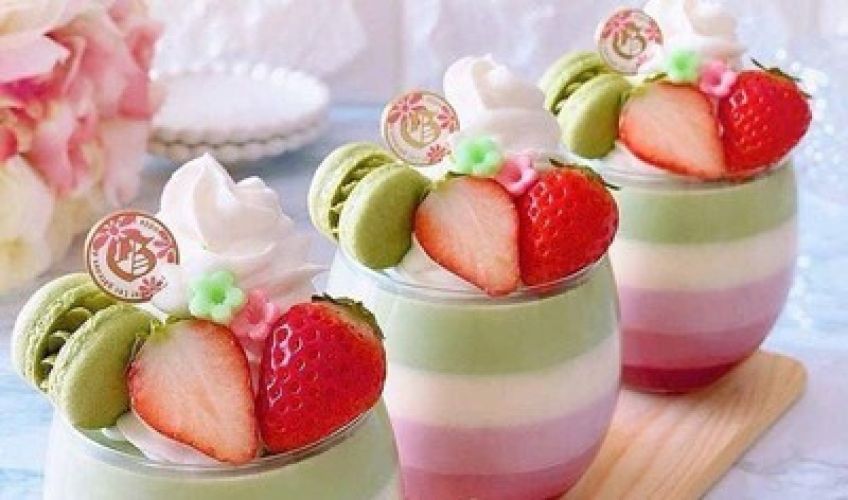 طرز تهیه دسر پاناکوتای رنگین