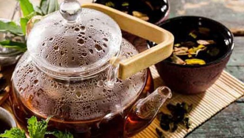 بهترین دمنوش های گیاهی خواب آور
