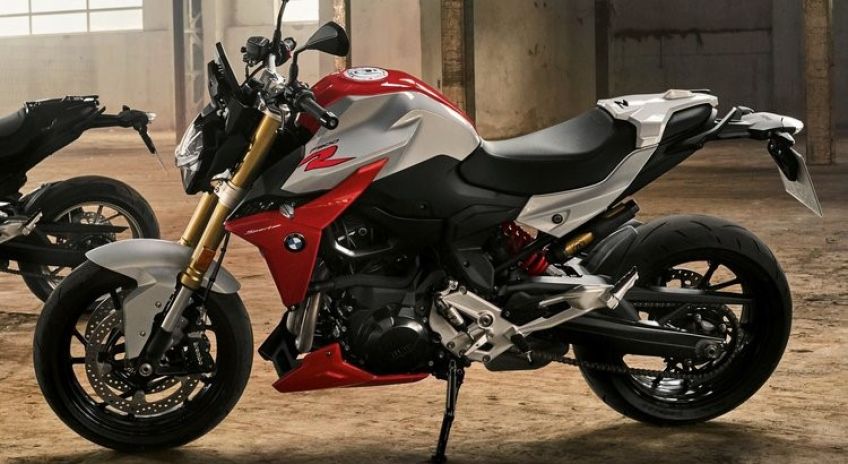 بی ام و دو موتورسیکلت F900 R و F900 XR را رونمایی کرد