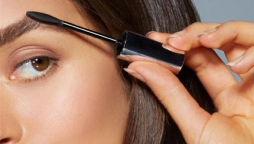 ژل ابرو چیست و نحوه استفاده از آن چگونه است