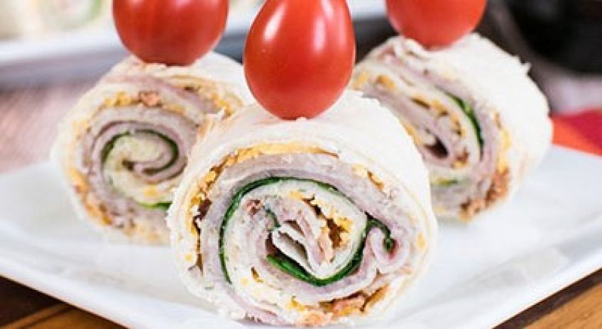 دستور تهیه رولت کالباس پنیری
