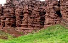 دره هفت غار نیشابور در استان خراسان رضوی