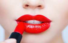 انتخاب رژ لب مناسب بر اساس رنگ پوست صورت