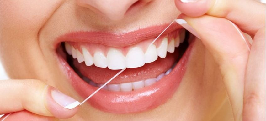 روش صحیح  استفاده از نخ دندان