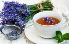 طرز تهیه دمنوش گیاهی اسطوخودوس