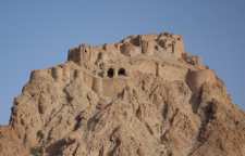 قلعه چهل دختر تخت جمشید خشتی ایران در زابل