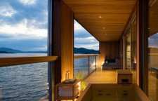 بهترین و زیبا ترین هتل شناور روی آب