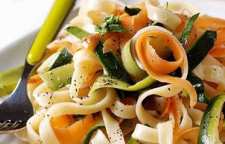 نحوه پخت غذای رژیمی فتوچینی با سبزیجات