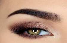 چگونه با آرایش چشم ها را درشت تر نشان دهیم