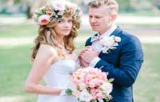 تاج هایی از گل برای عروس که با تمام مراسم ست می شوند