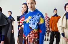 چگونه در ست کردن رنگ لباس حرفه ای شویم