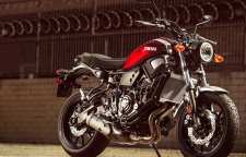 موتورسیکلت یاماها XSR700 مدل 2018 با طرحی کلاسیک ولی کاملا" مدرن