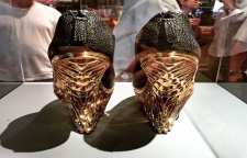 کفش چرم با پاشنه طلا و طراحی سه بعدی