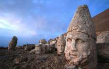 کوه نمرود جاذبه تاریخی ترکیه