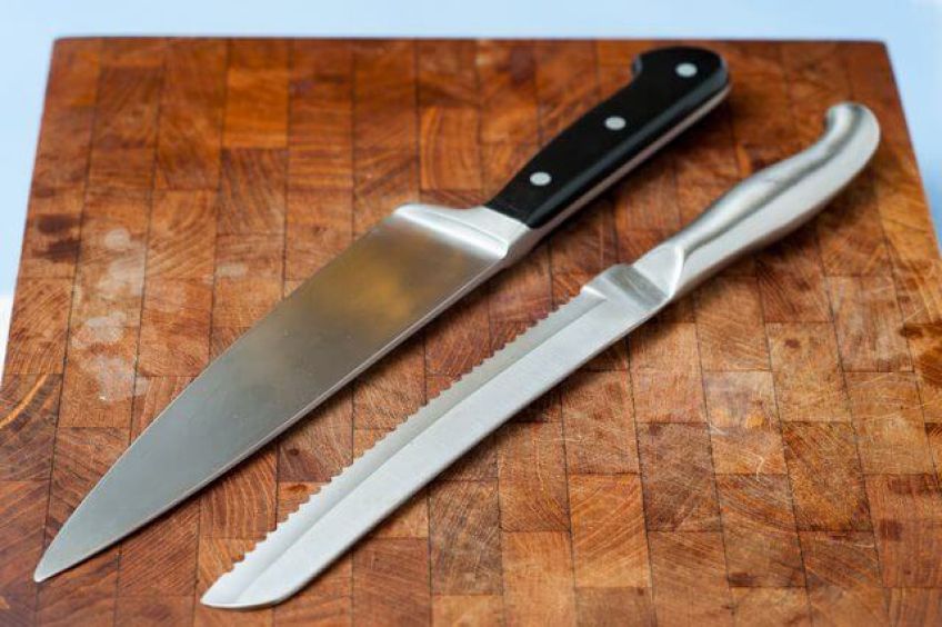 آموزش تیز کردن چاقو در منزل