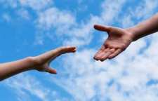 احادیثی زیبا از امیرالمومنین علی علیه السلام در مورد احسان و نیکی