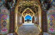 مسجد نصیرالملک شیراز تلفیقی از نور و رنگ