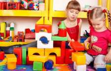 چرا نباید اسباب بازی های زیادی برای کودکان خرید