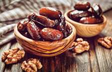 مهمترین خواص و مضرات خرما