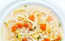 آموزش طبخ سوپ نودل مرغ