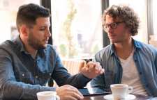 چگونه شنونده خوبی باشیم