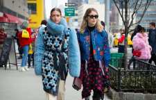 نکاتی درباره استفاده از رنگ آبی در پوشش