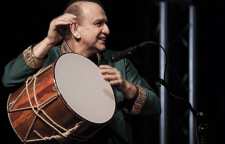 اجرای کنسرت وحید اسداللهی در فرهنگسرای نیاوران