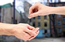 فضیلت صدقه دادن در آیات و روایات