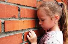 نشانه های افسردگی کودکان که والدین باید بدانند