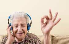 بهترین روش های روحیه دادن به افراد سالمند