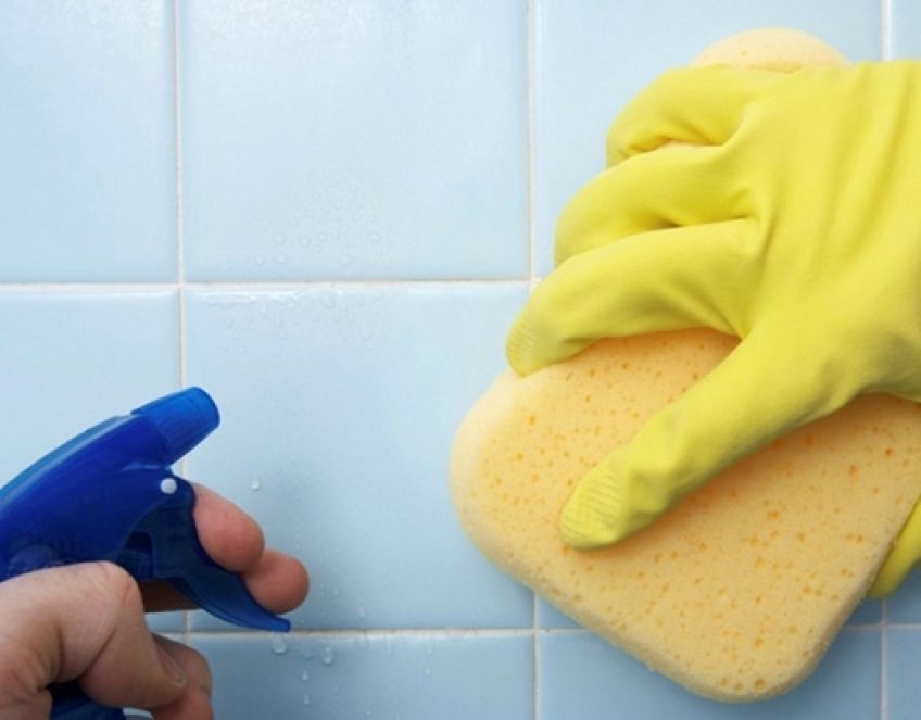 نحوه تمیز کردن کاشی های حمام و سرویس بهداشتی