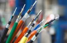 مزایا و معایب استفاده از فیبر نوری