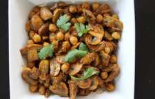 طرز تهیه خورشت قارچ و نخود گیاهی