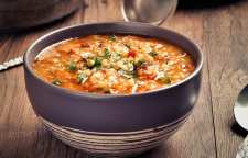 آموزش طبخ آش رشته با آب گوجه فرنگی