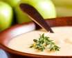 آموزش طبخ سوپ سیب همراه با رازیانه و آویشن