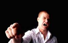 چگونه با افراد بی منطق برخورد کنیم