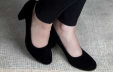 نکاتی برای نگهداری و تمیز کردن کفش مخملی