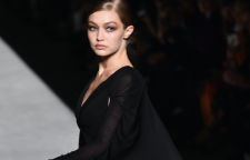 نگاهی به طراحی لباس تام فورد در بهار 2018