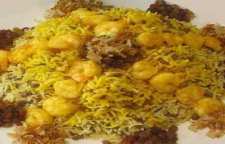 طرز تهیه غذای دریایی کشمش پلو با ماهی لاری