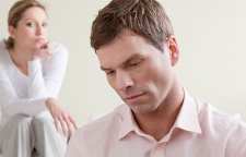 کسانی که همسر خود را با دیگران مقایسه می کند