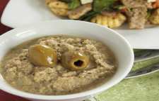 طرز تهیه سس تاپناد زیتون