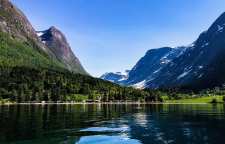 دریاچه زلال اپسترین نروژ