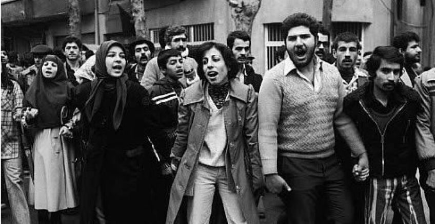 اجباری شدن حجاب در ادارات ایران