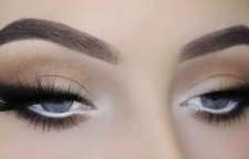 آموزش تصویری کشیدن خط چشم گربه ای